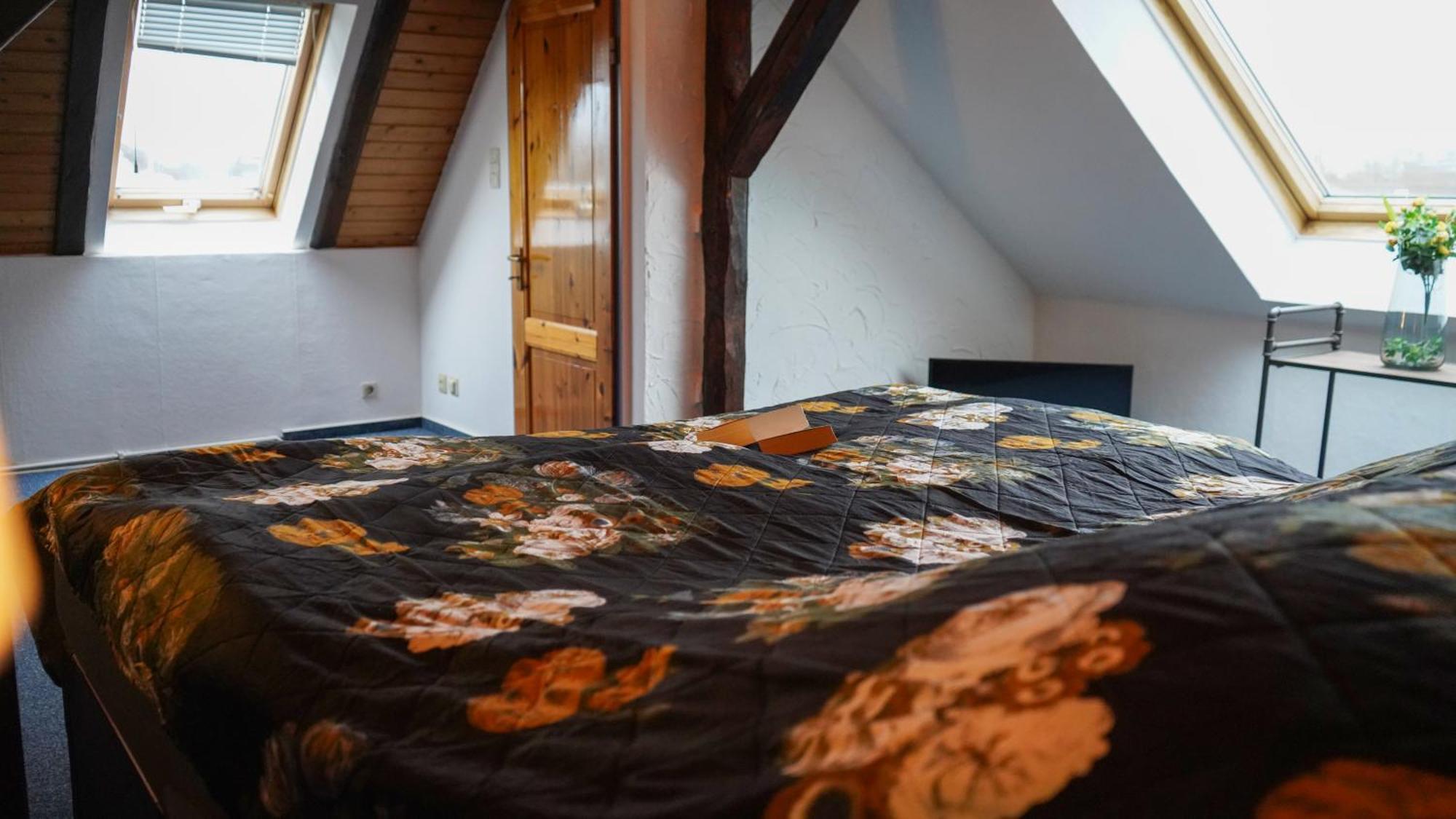 Ruhige Lage, Nah Am Klinikum & Einkaufsmoeglichkeiten Oldenburg Esterno foto