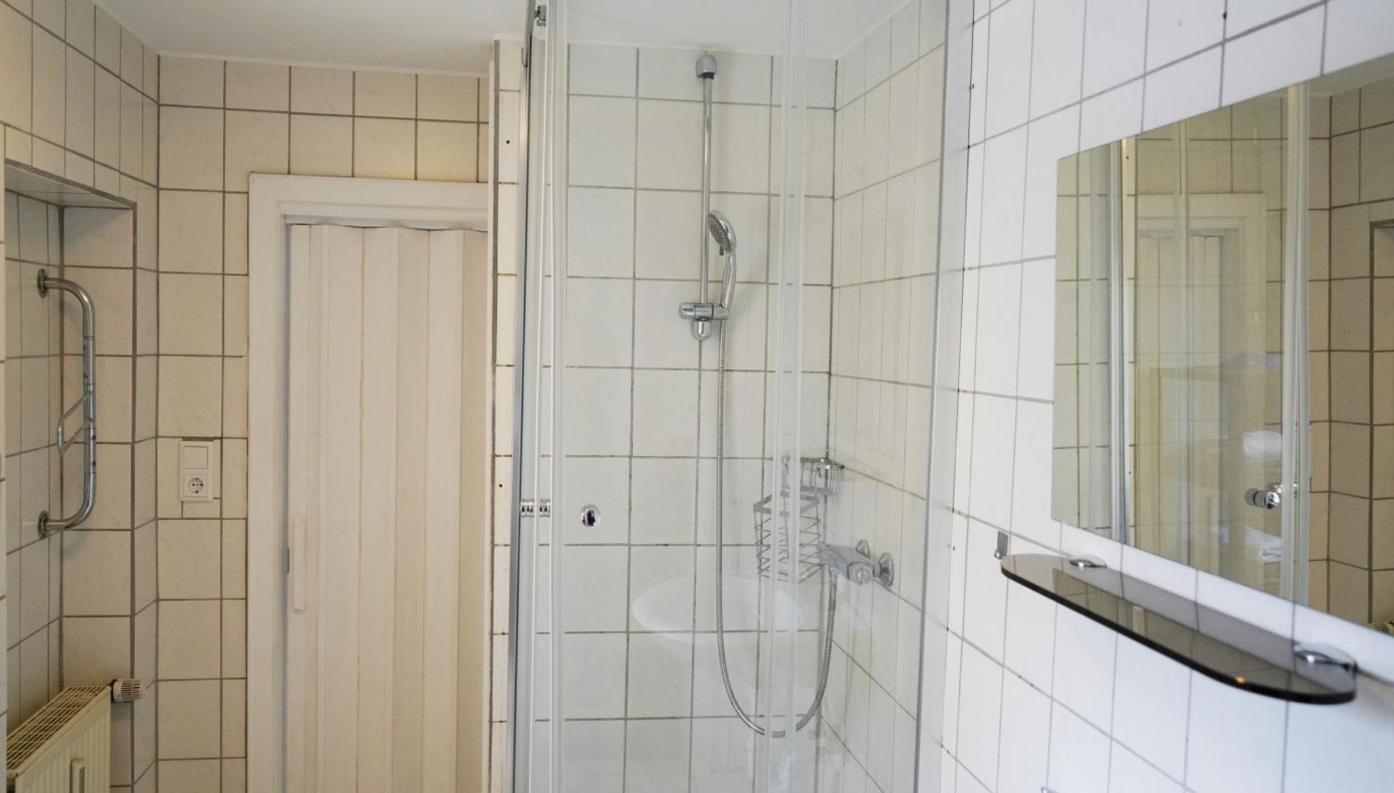 Ruhige Lage, Nah Am Klinikum & Einkaufsmoeglichkeiten Oldenburg Esterno foto